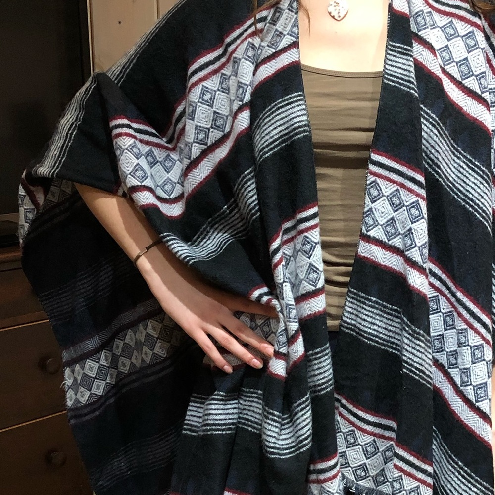 Blue patterned wrap - Picture 3 of 3